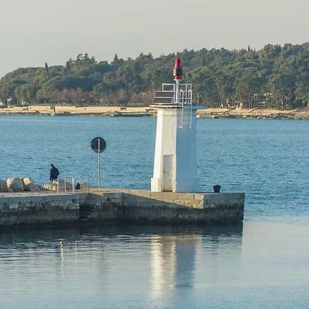 Διαμέρισμα Hannah *